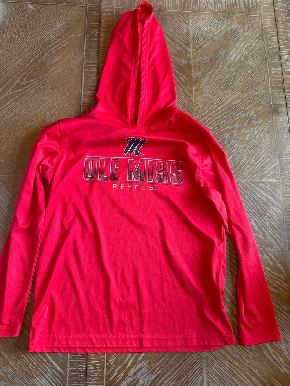 Ole Miss Rebels Red Hooded Long-Sleeve Pullover READ
